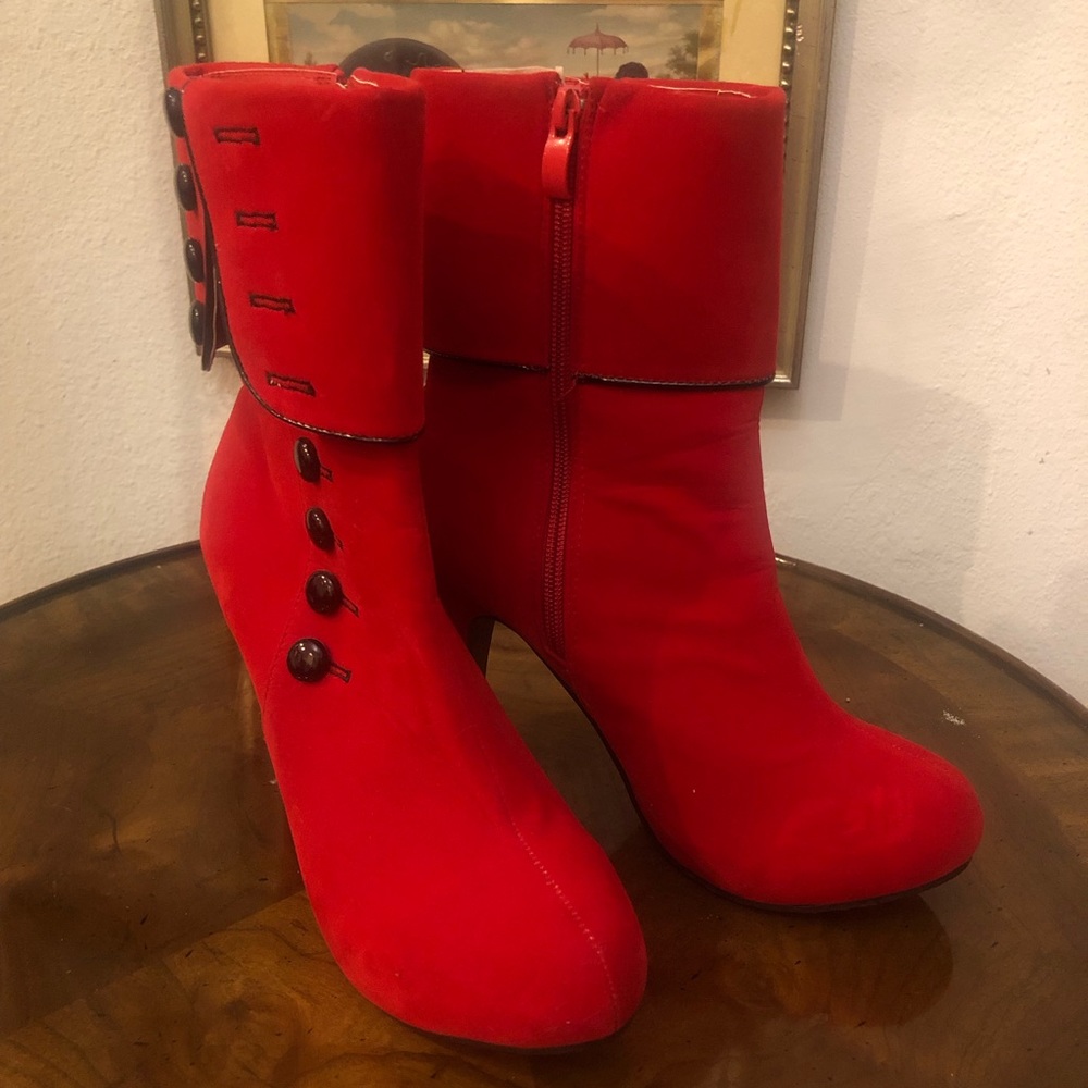 Red Holiday Retro Ankle Boots